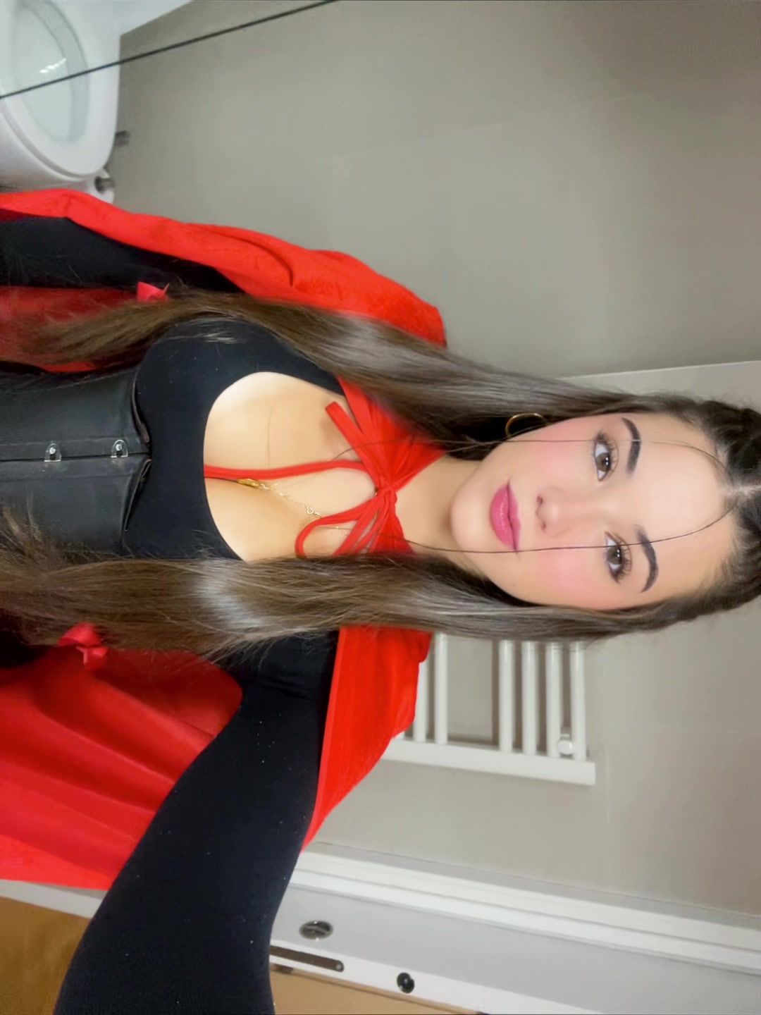 @laauuritaaaaaaa