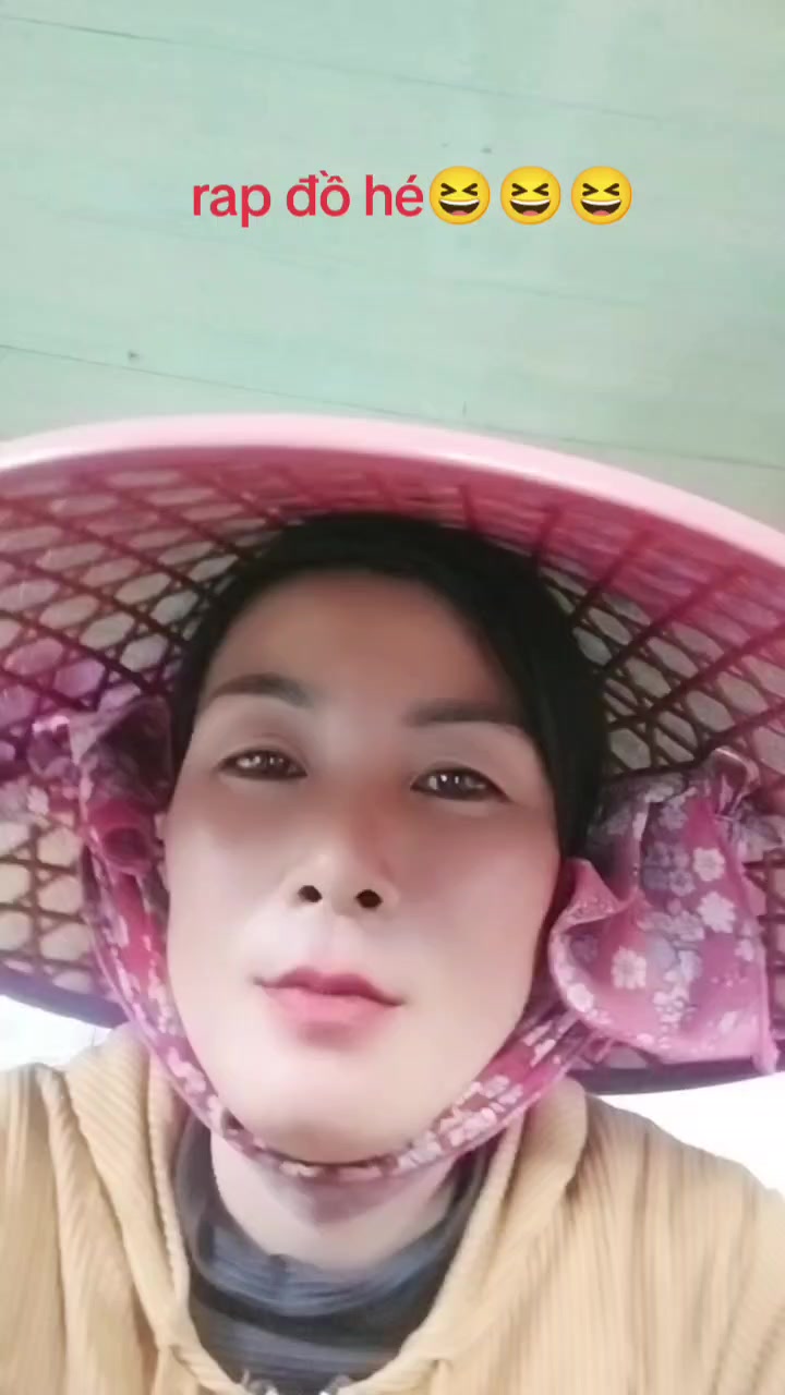 @&Uacute;t Thật hậu Giang