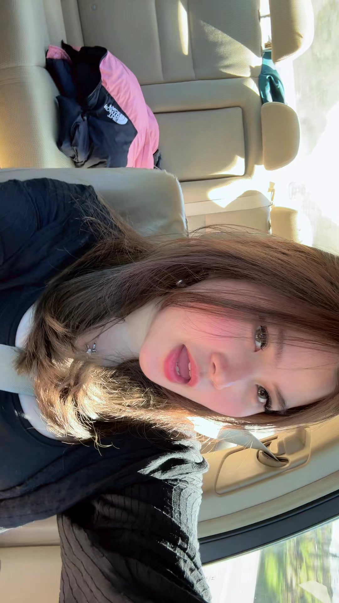 @Victoria Gabrielle L