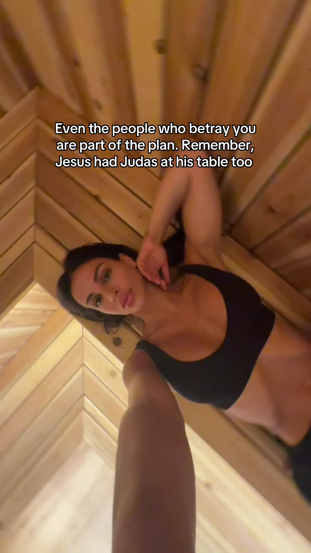 @nikkisarantos