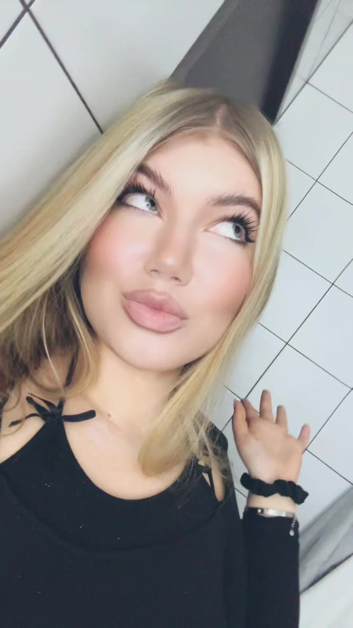 @🦋🤍