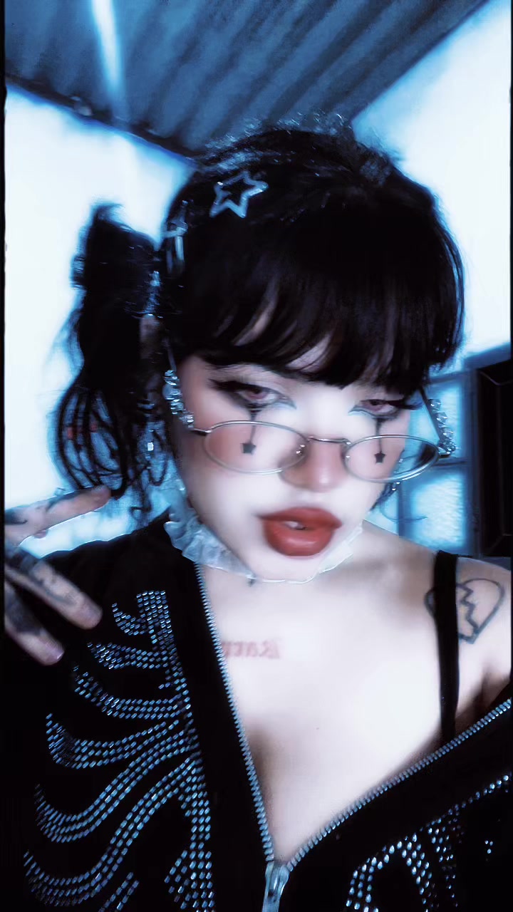 @๐๐ต๐ช๐ป๐ธ๐๐๐