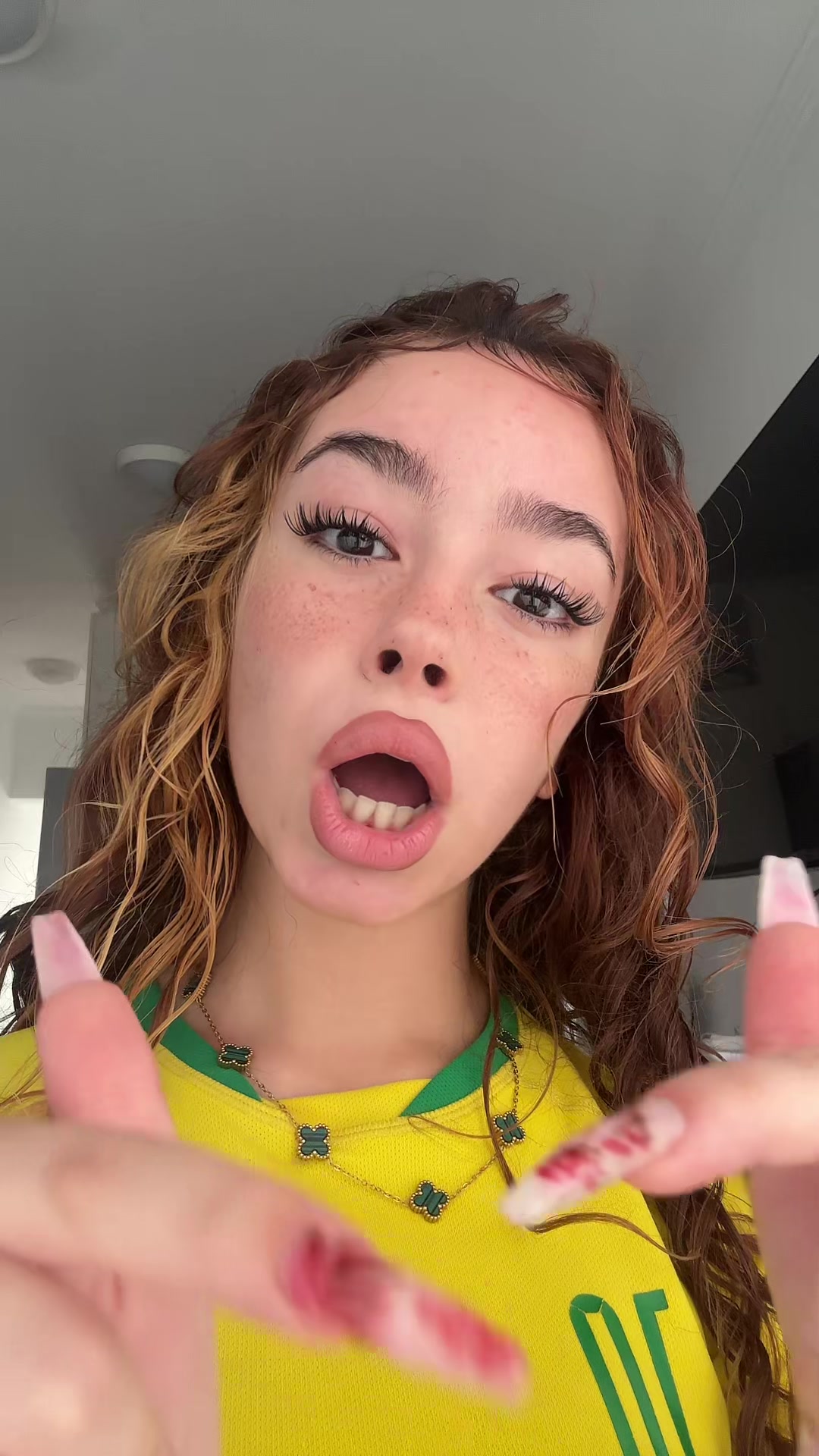 @nira