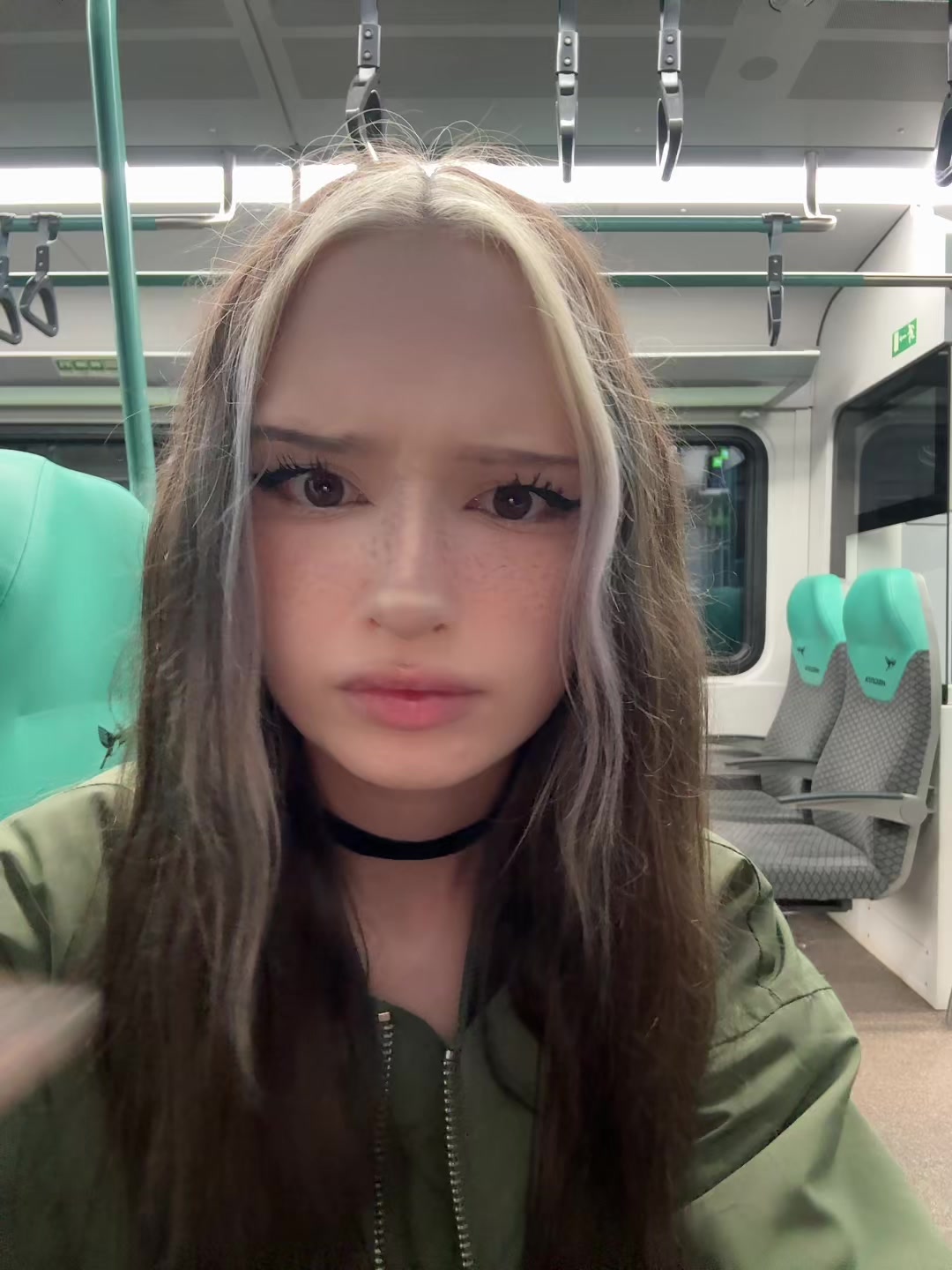@Пчела
