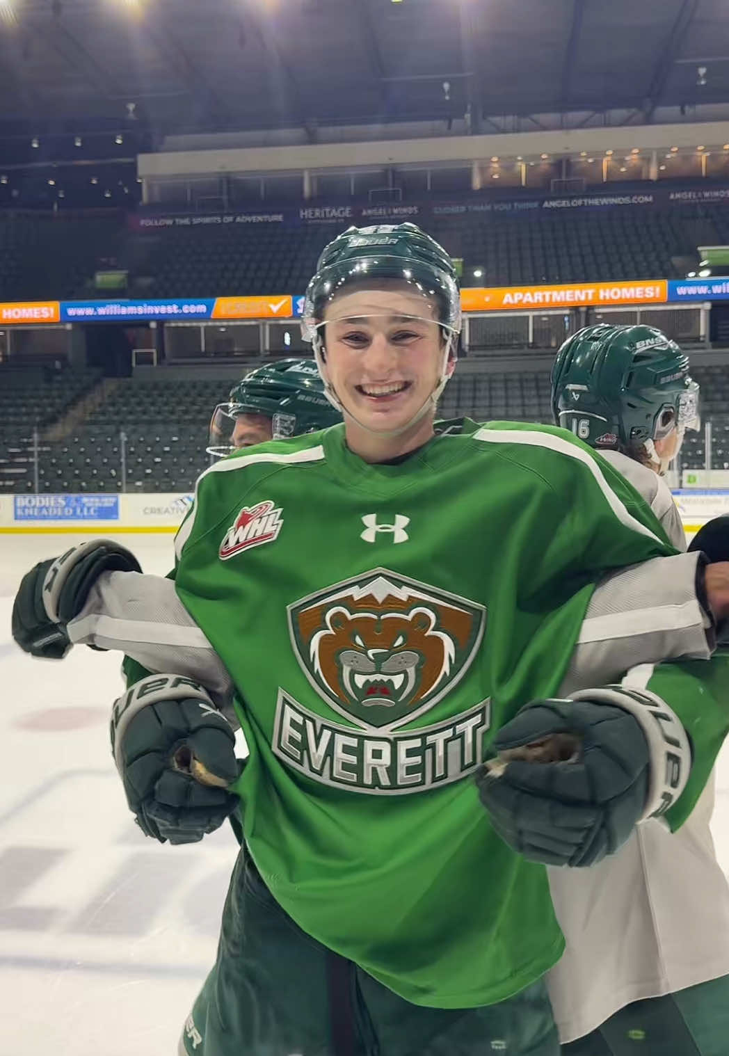 @Everett Silvertips