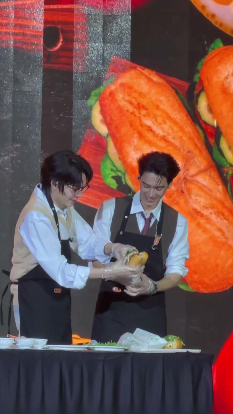 @Chiếc mỏ hỗn của KengHarit🦆