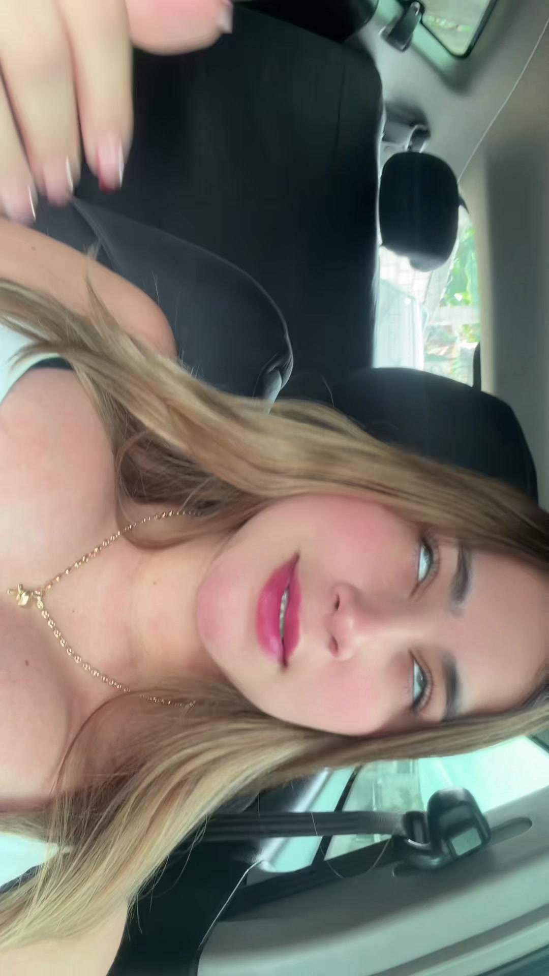 @Yendy Daniela🦋✨