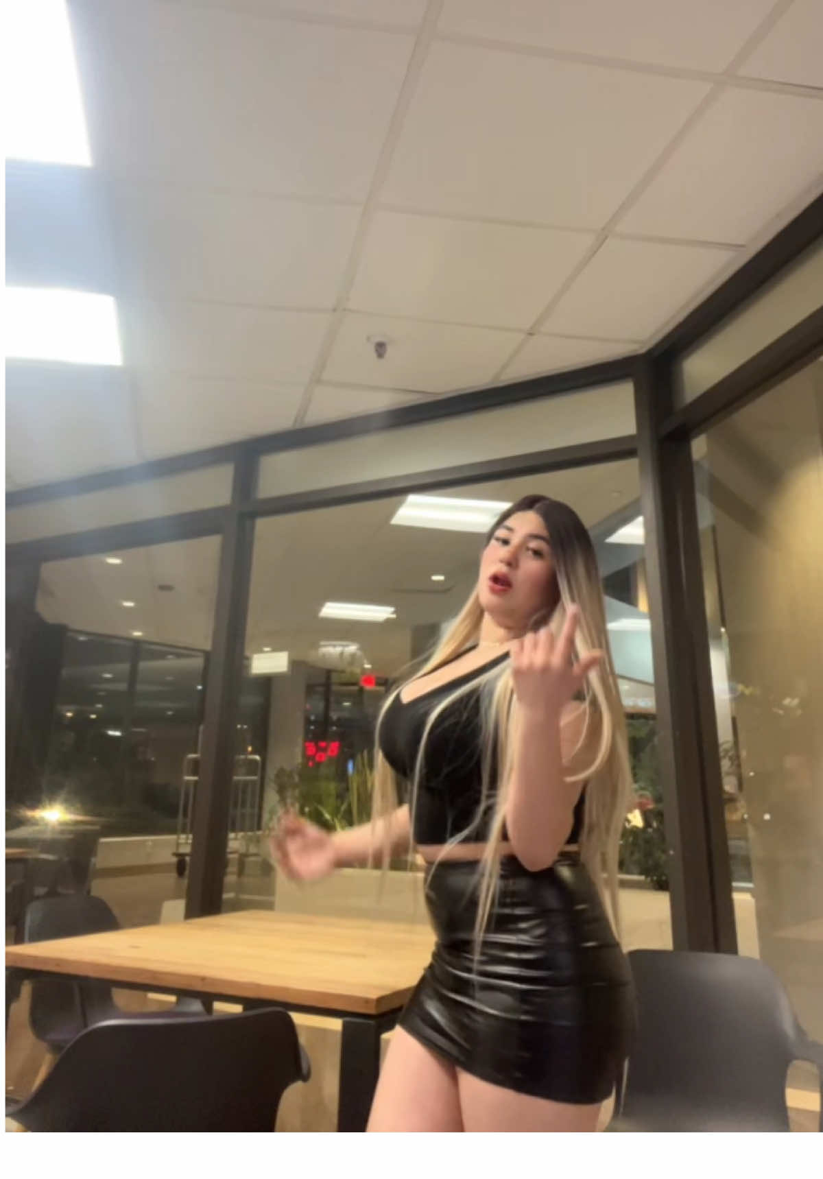 @Monica._.us