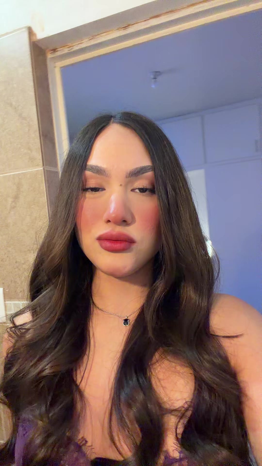 @nicolehertor