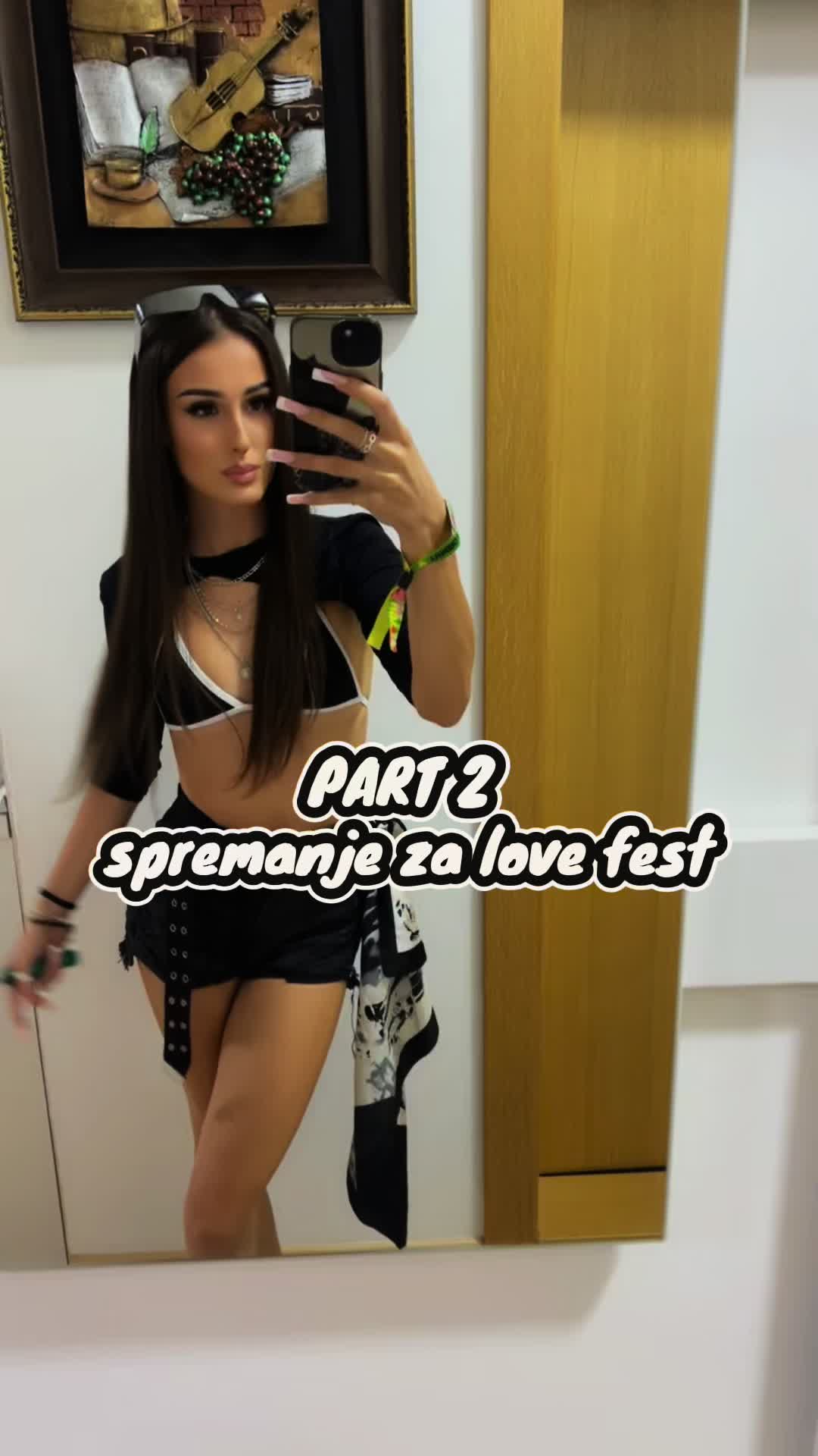 @👑