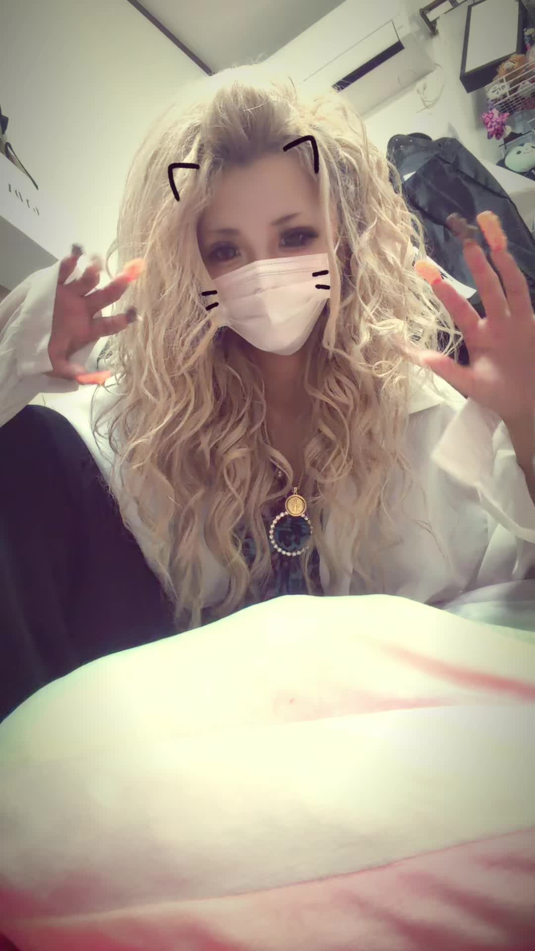 @。