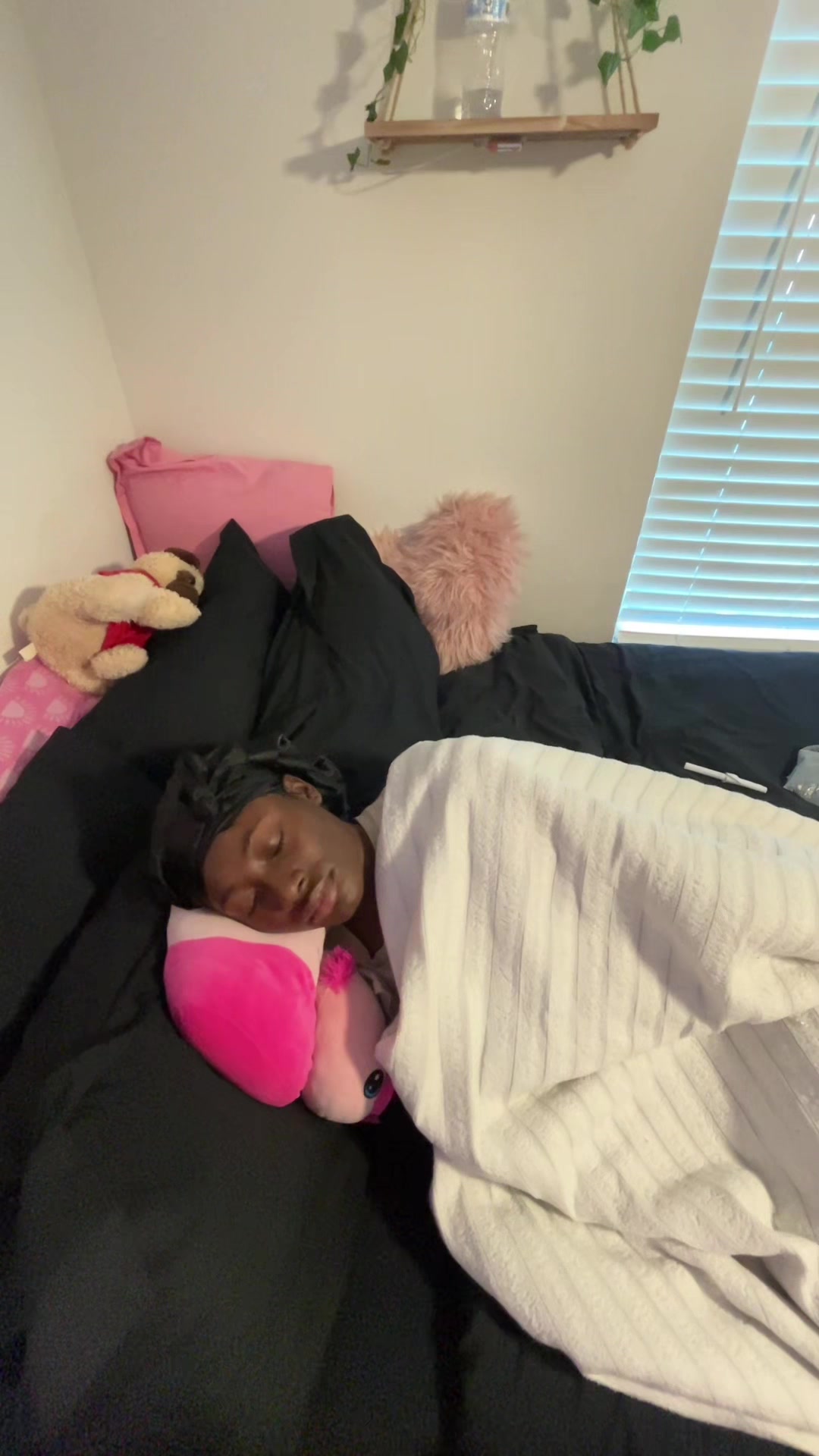 @Ayotee