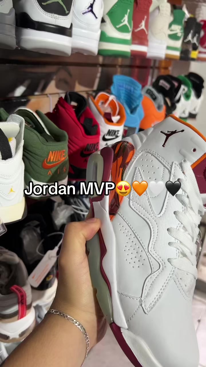 @SOF.SNEAKERS.