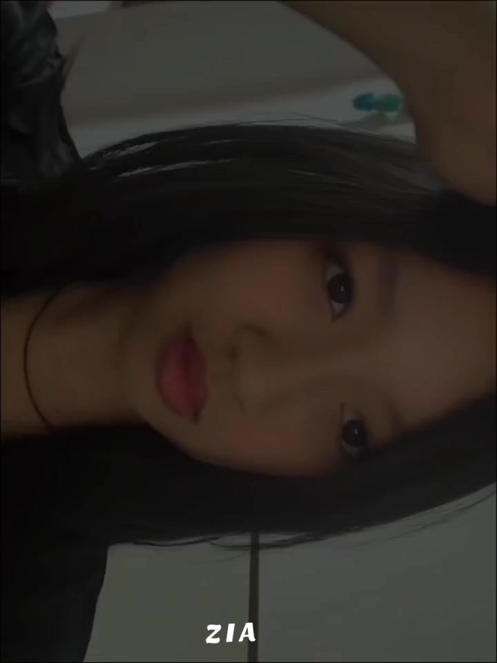 @✮⋆˙zia✮⋆˙