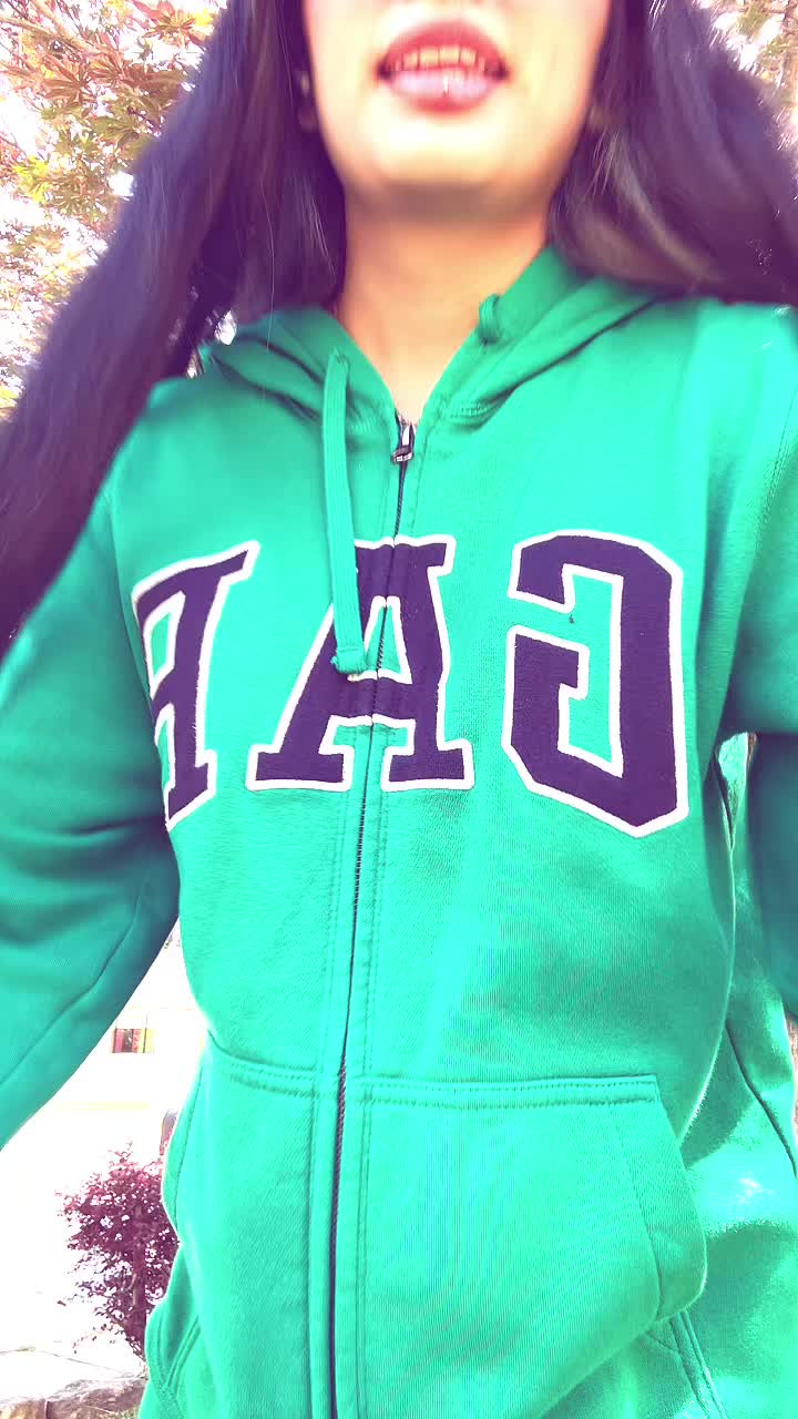 @lizgoingnuts
