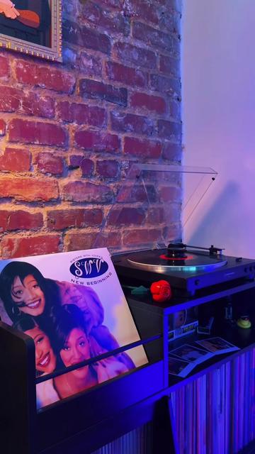 @Tre | Vinyl
