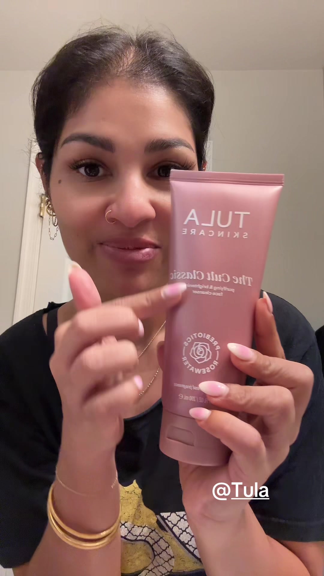 @MakeupLaveena