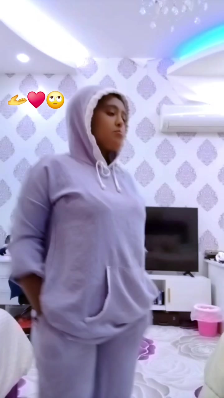 @warqii 🤕🇦🇪✈️🇪🇺