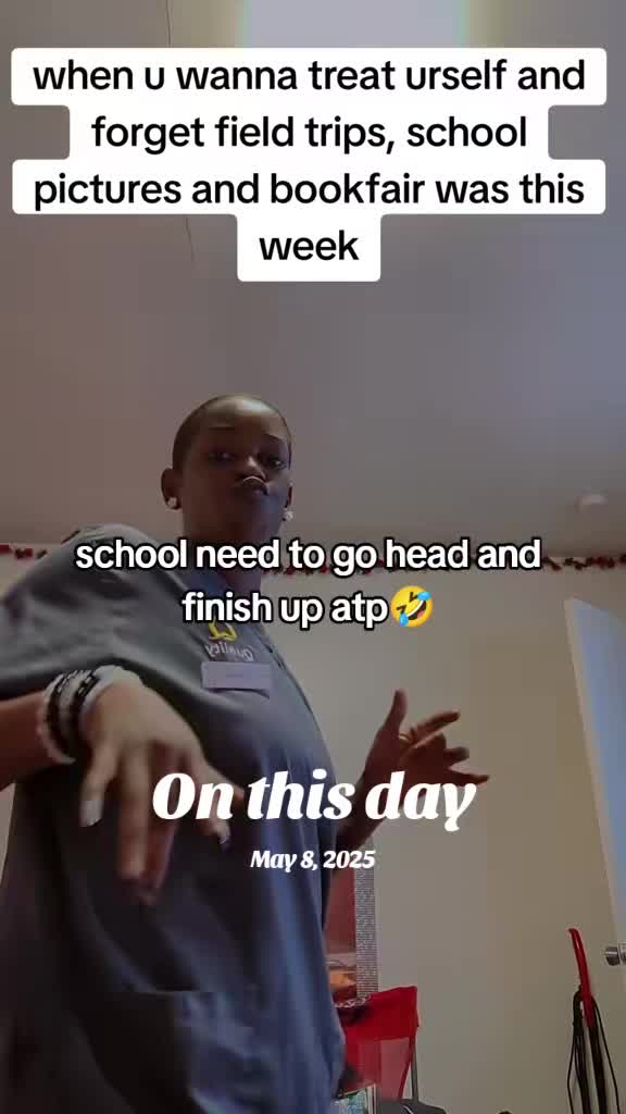 @AntisocialButterfly🌹🍫