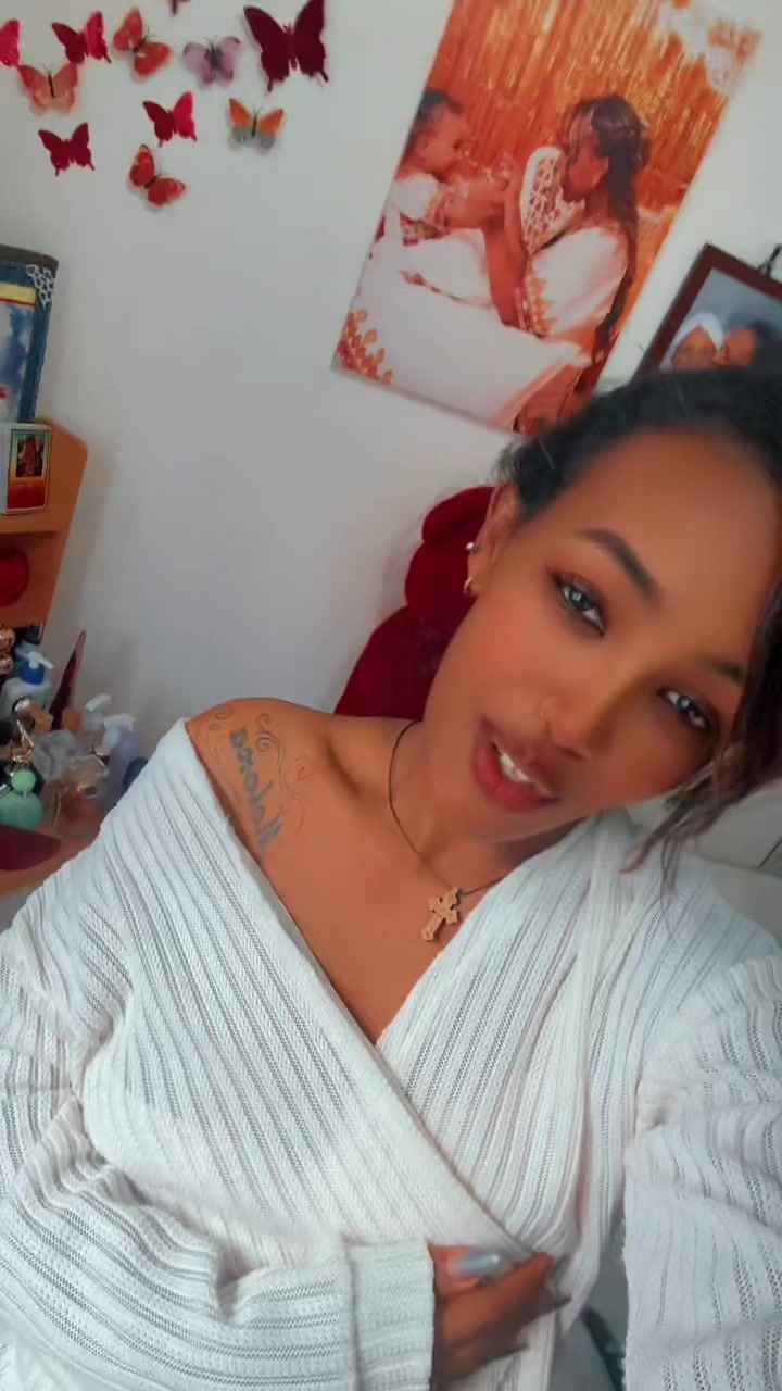@MeLoNa🦋