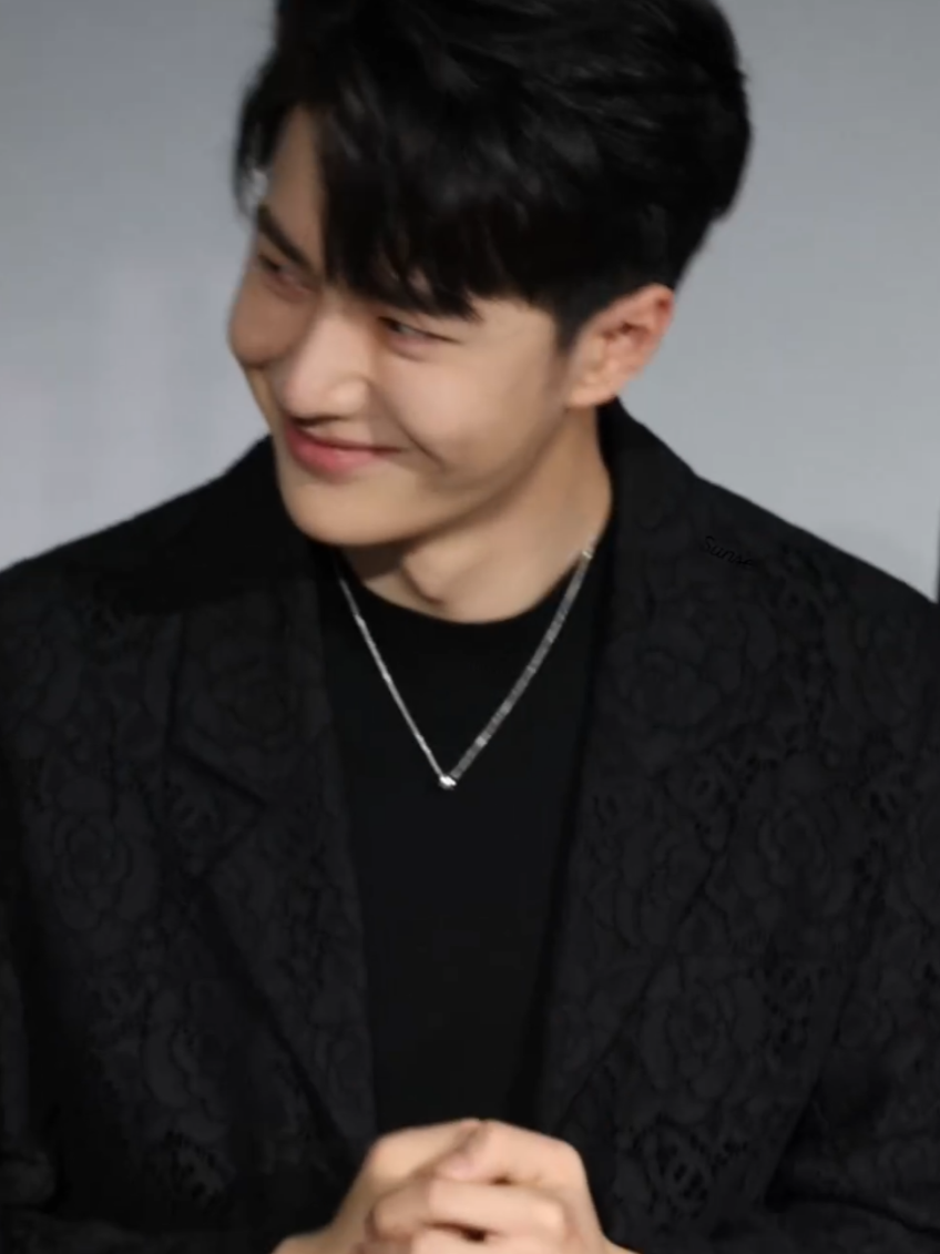 @XiaoAra ๐ฆ