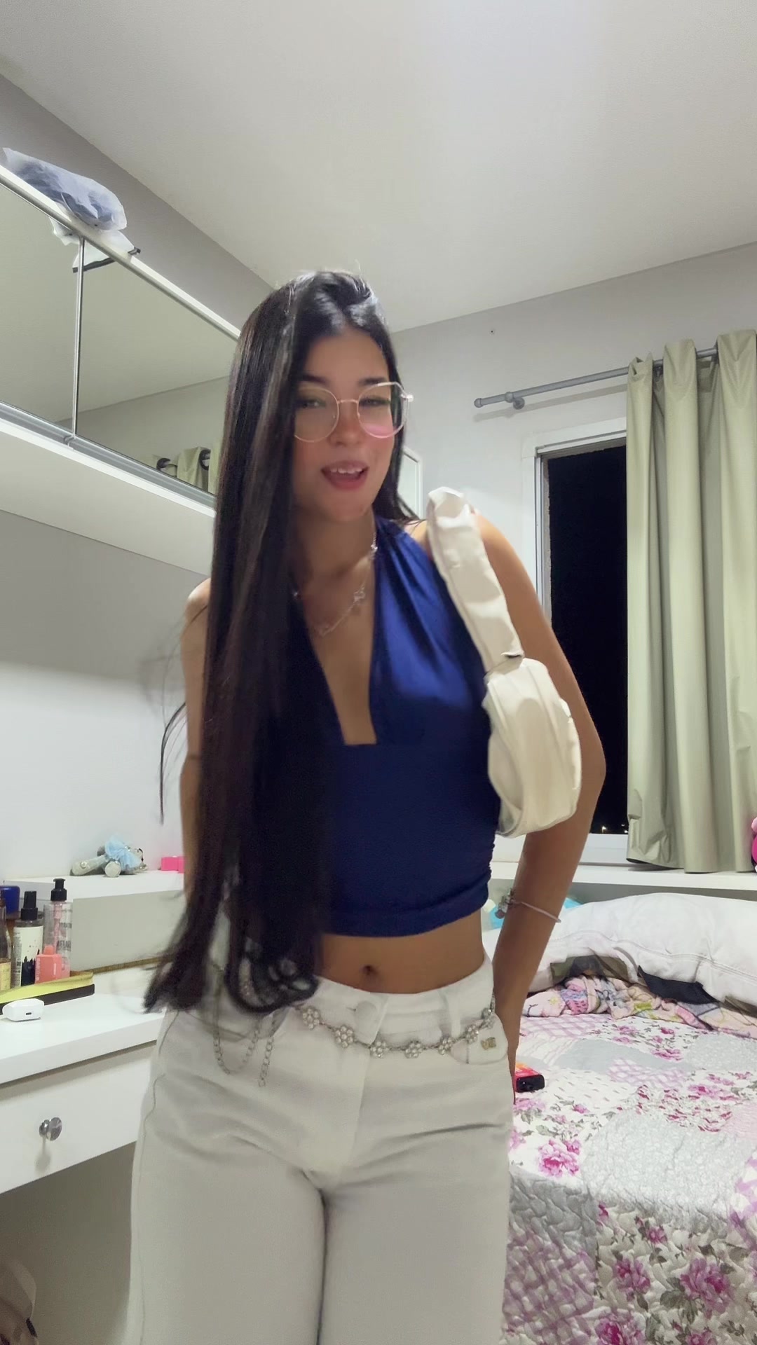 @Evelyn Cristina