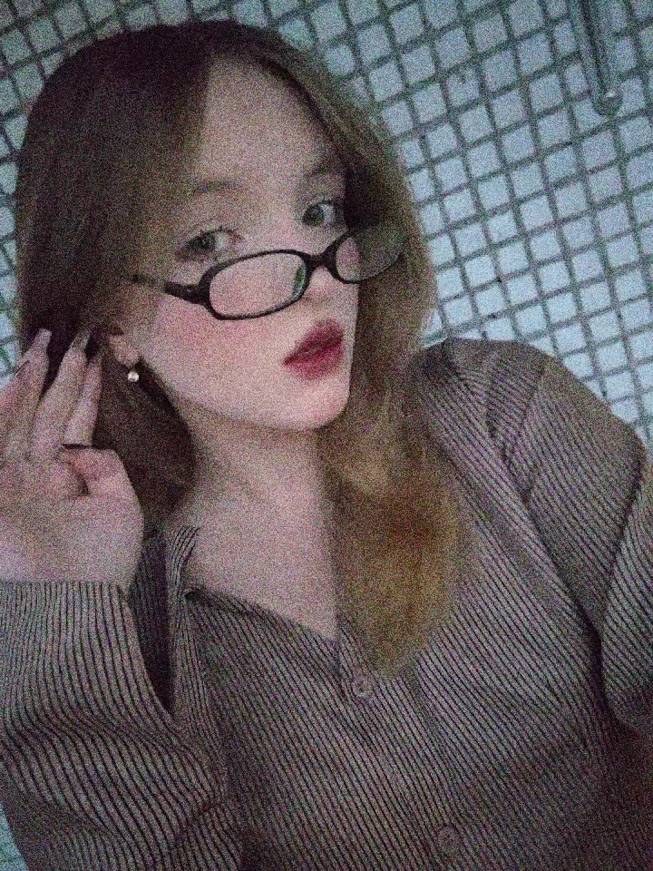 @алеся