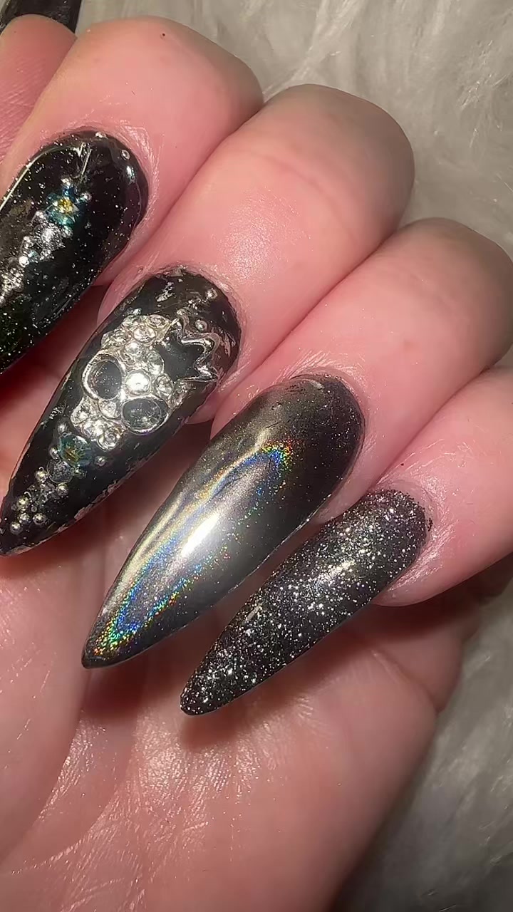 @GingerleighNails