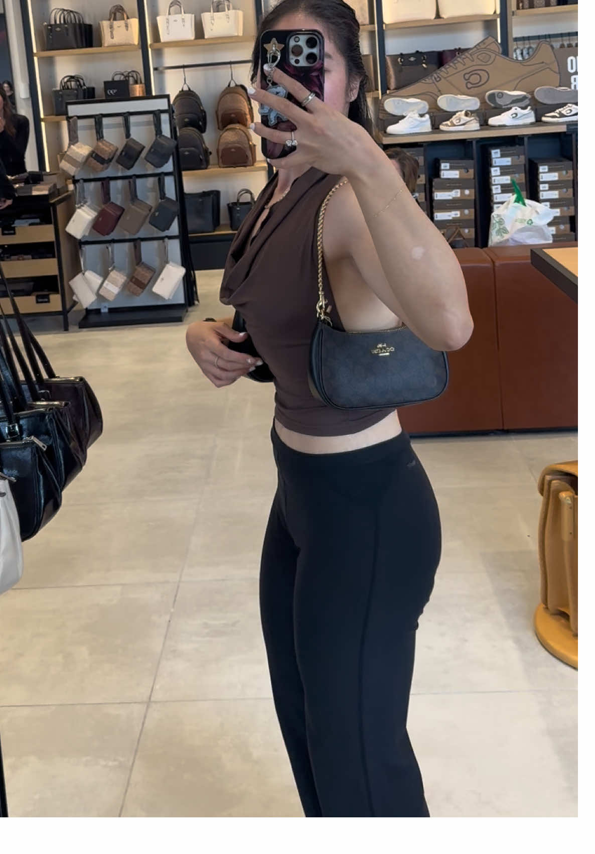 @Sarah Tran ᥫ᭡