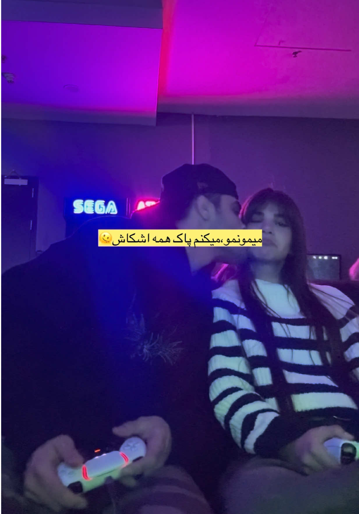 @neeg1n