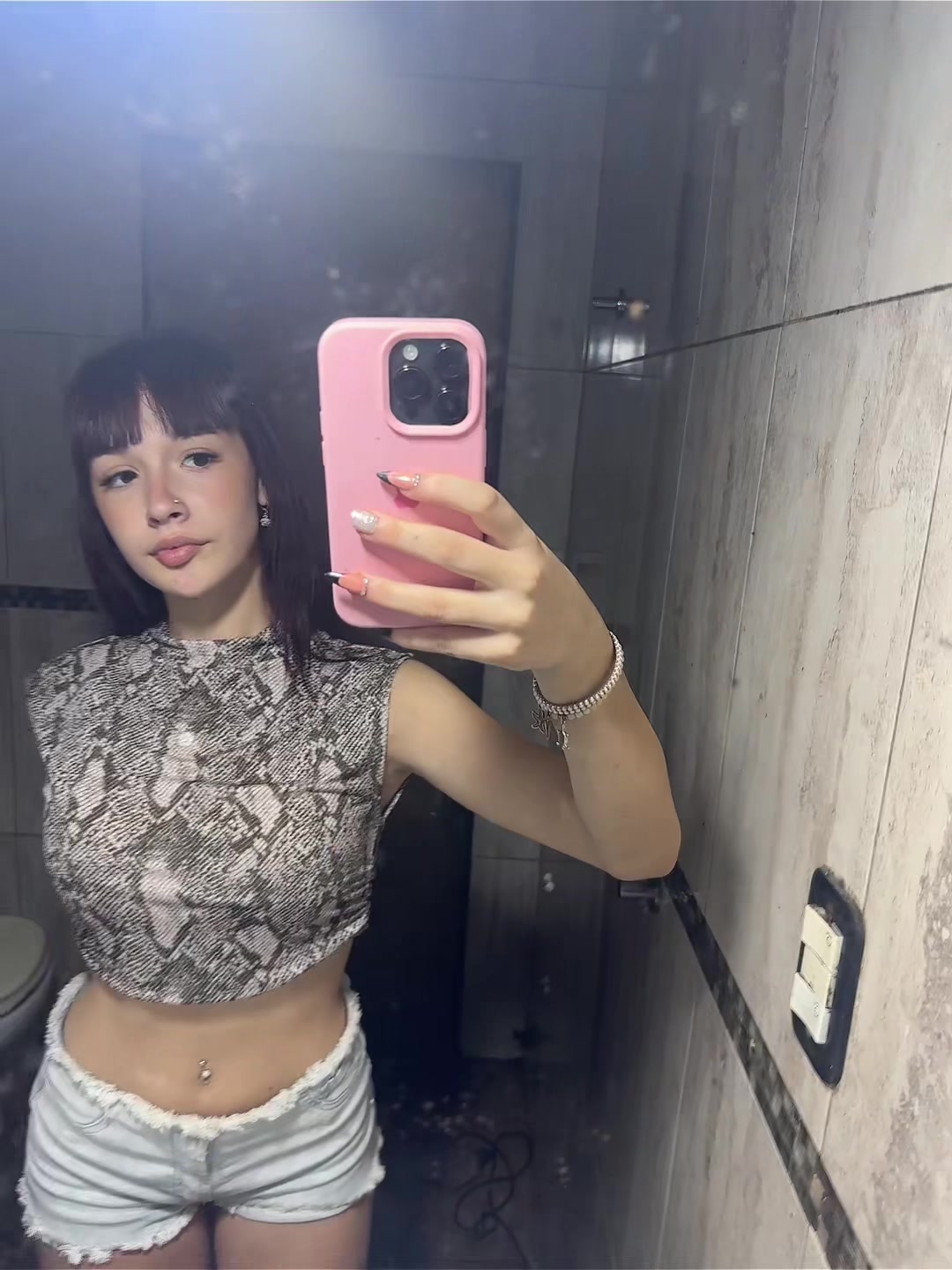 @𝐵𝑟𝑖𝑖 𝐺𝑜𝑚𝑒𝑧