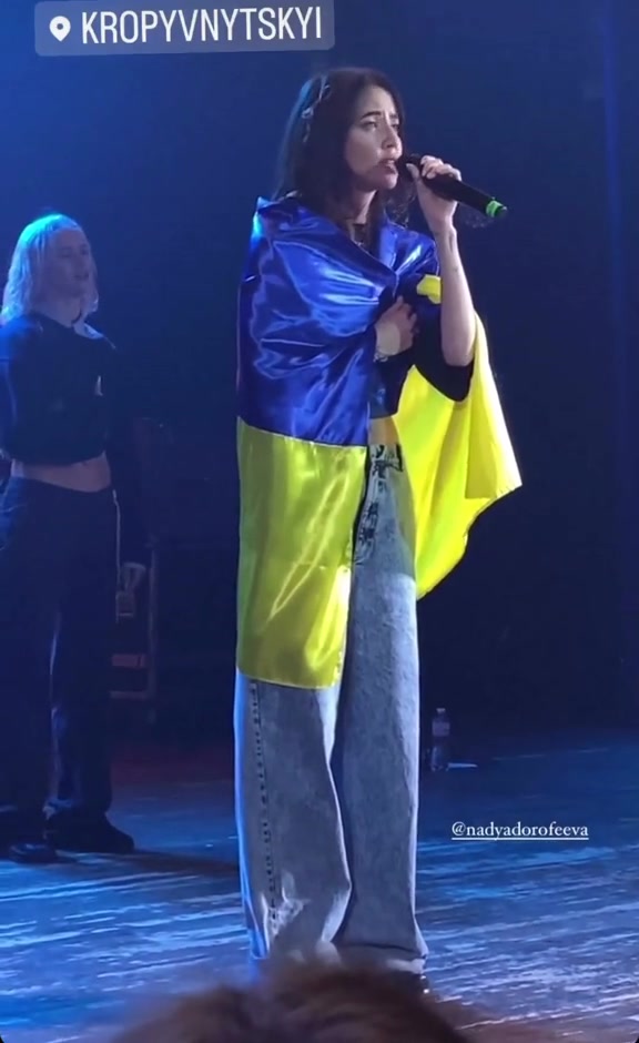 @Софія🤪