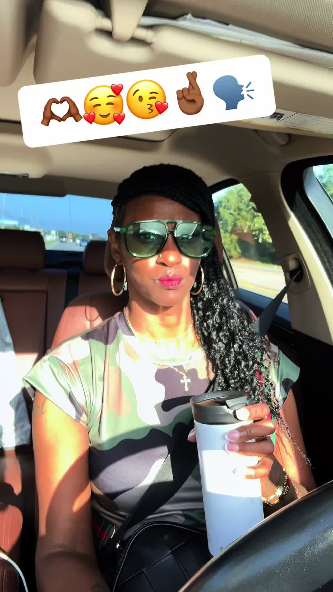 @dee.speaks
