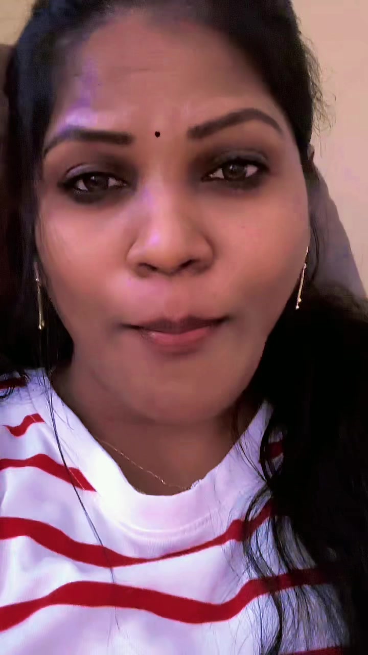 @GaYaThRI❤️ MaNiKAnDaN ❤️🇨🇦☃️
