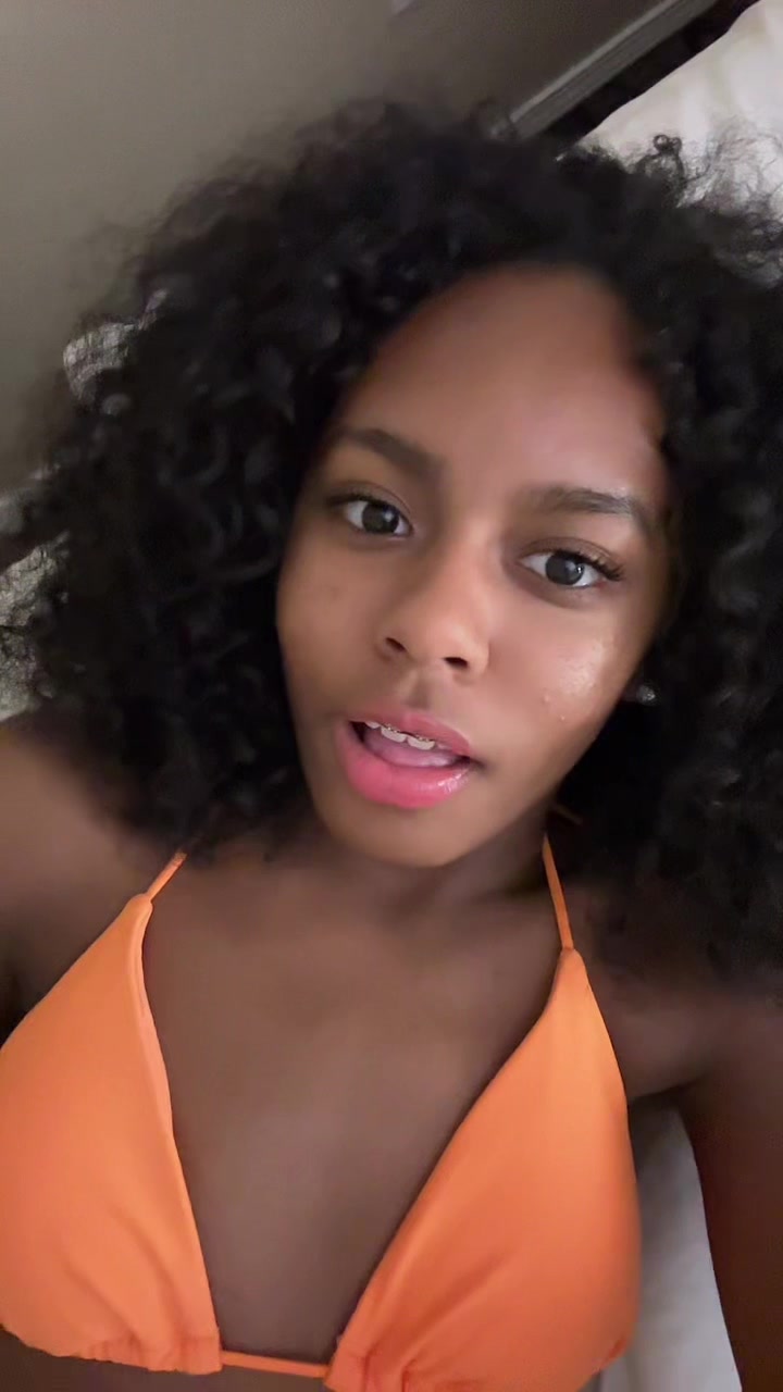 @bestbootytwerkeroutthere
