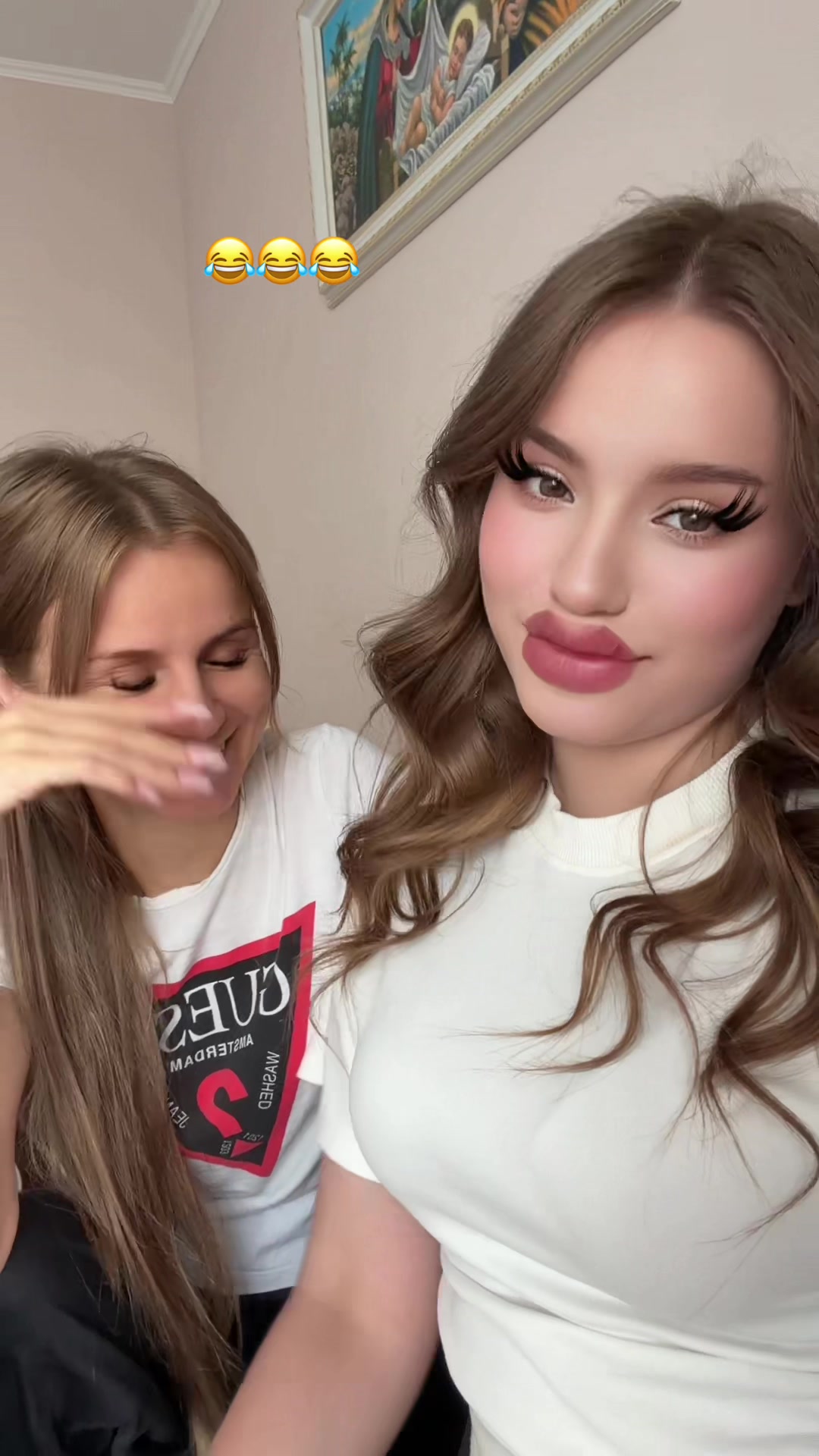 @Oksi_111