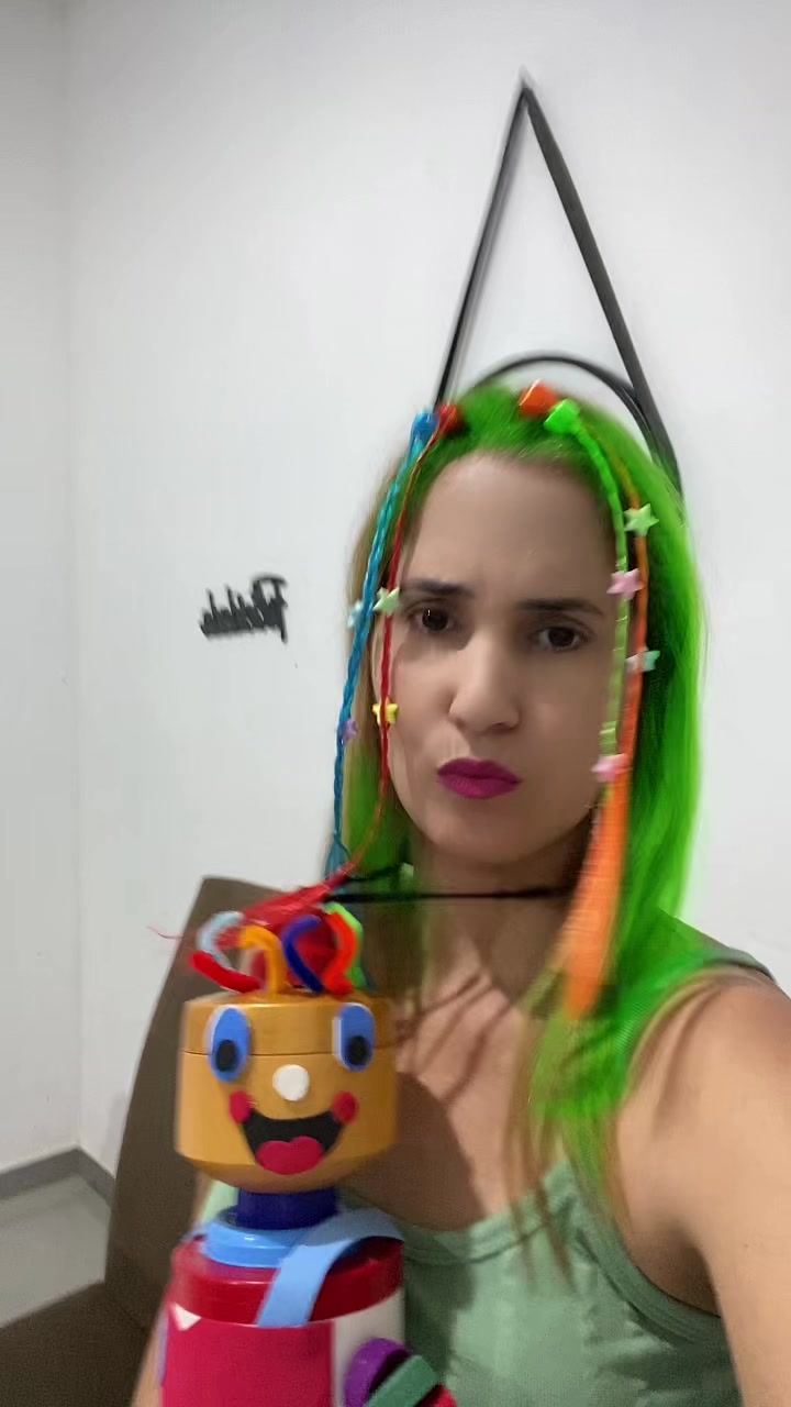@Tia.dani.e.os.gemeos