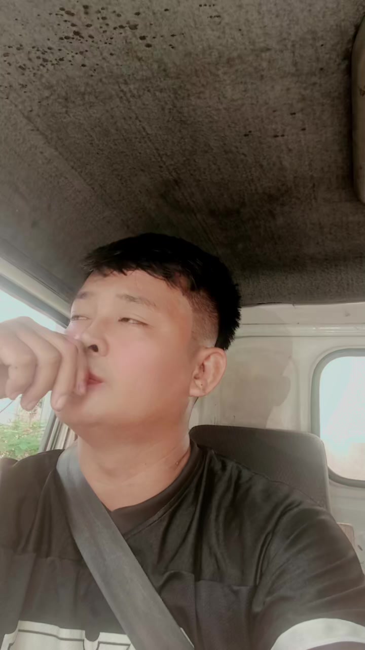@Robert Vlog ge😂