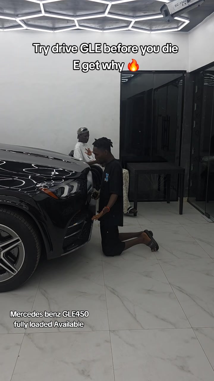 @Benin Cars Deals "Champion"