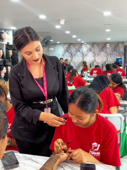 @ZOOM BEAUTY ACADEMY