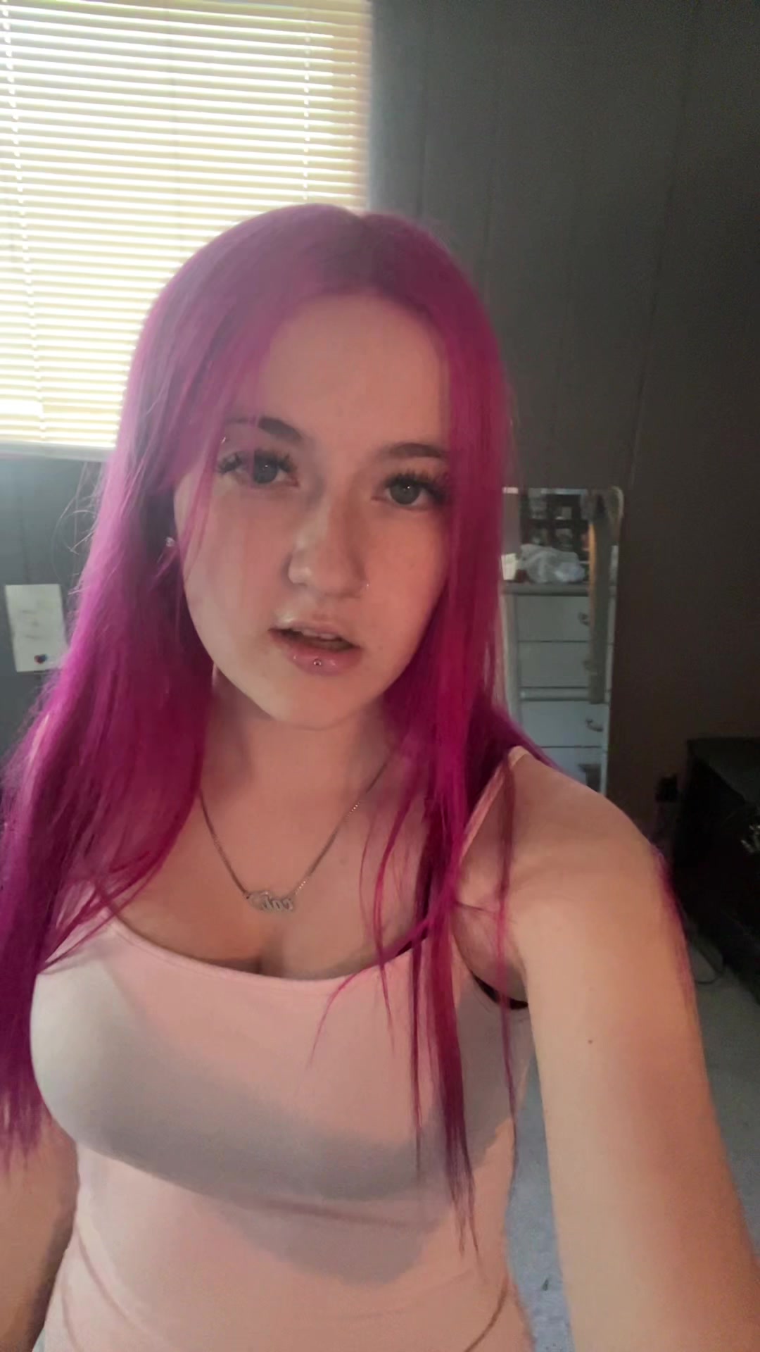 @️