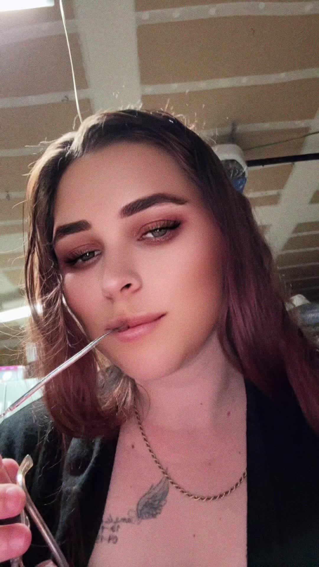 @Queenbee👸💋🫰🏻