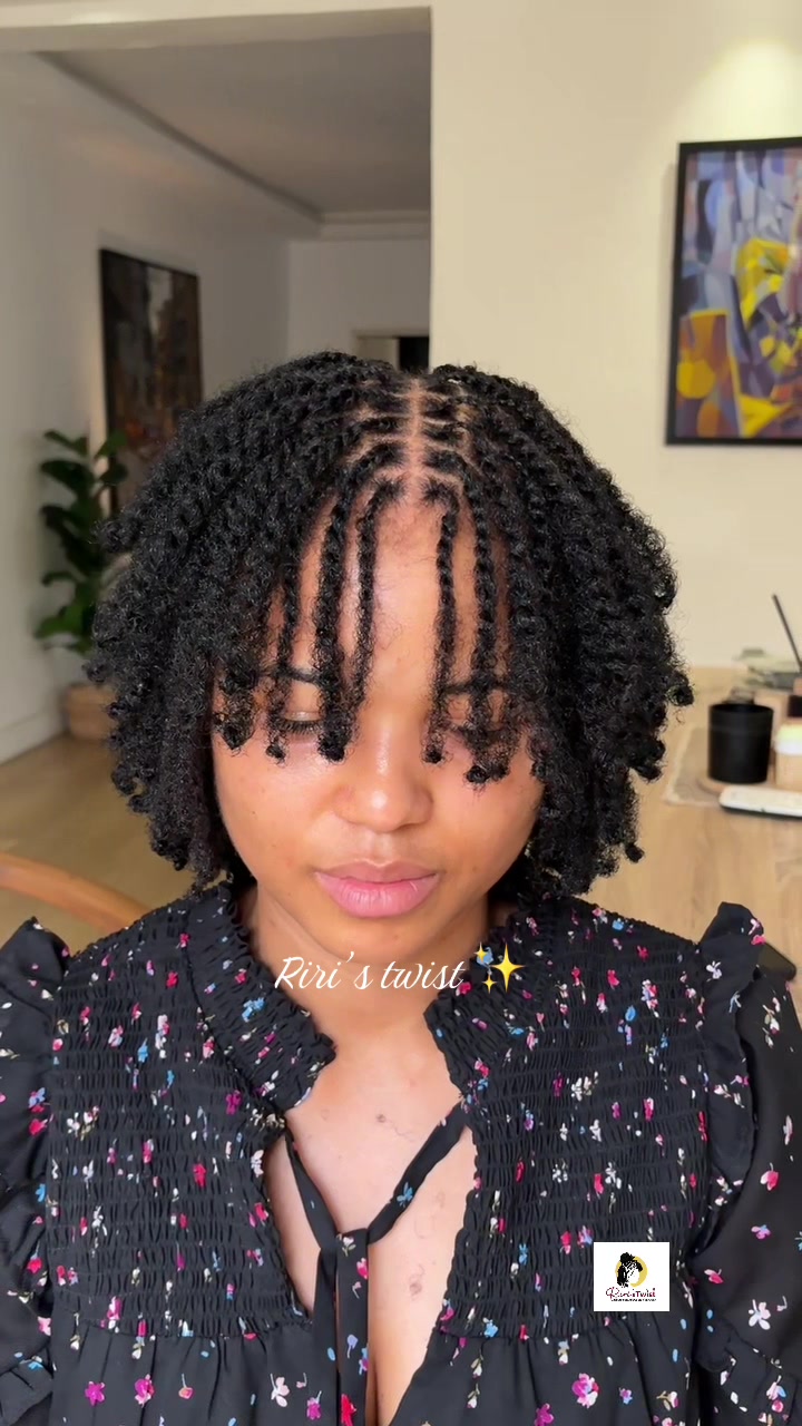 @Riri the twist girl😁