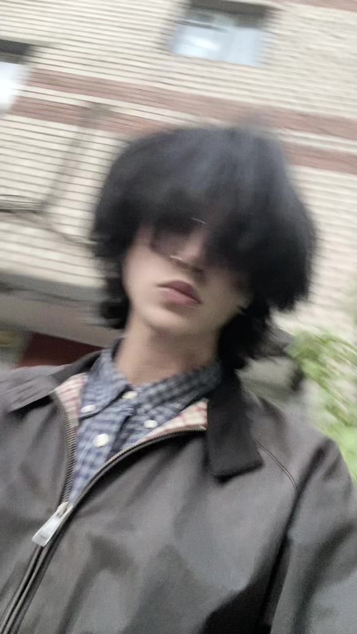 @emonahyy