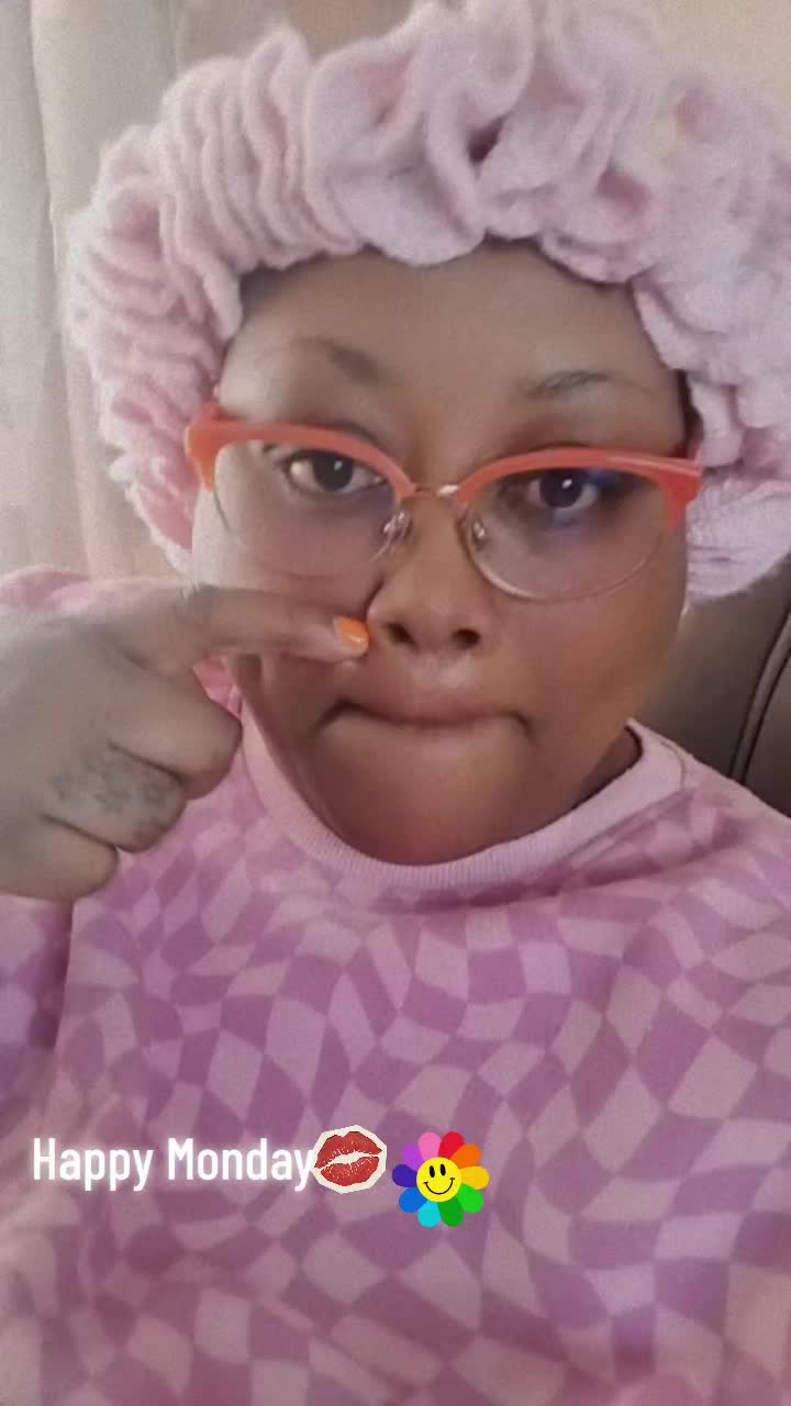 @KennaKgoshigadi