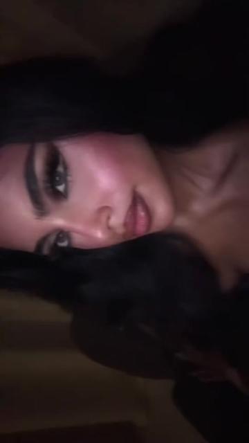 @bella