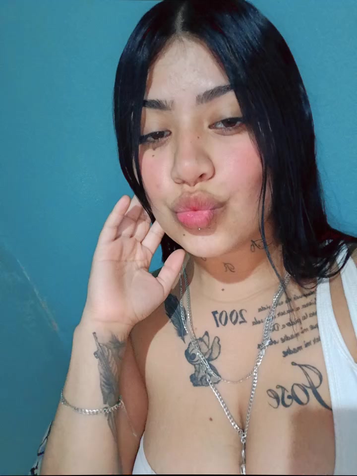 @Pamela🍓🧸