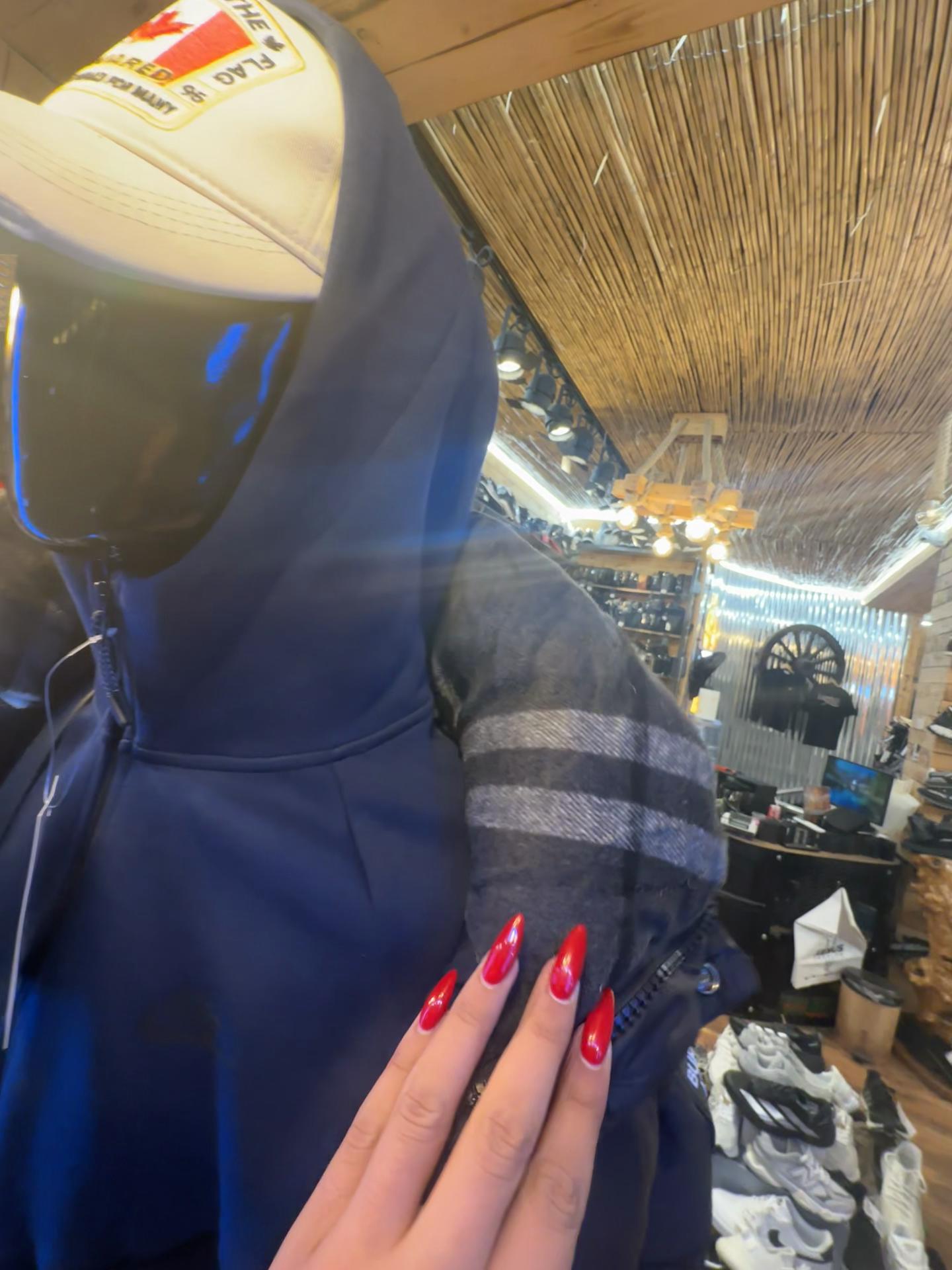 @Ueslibutik