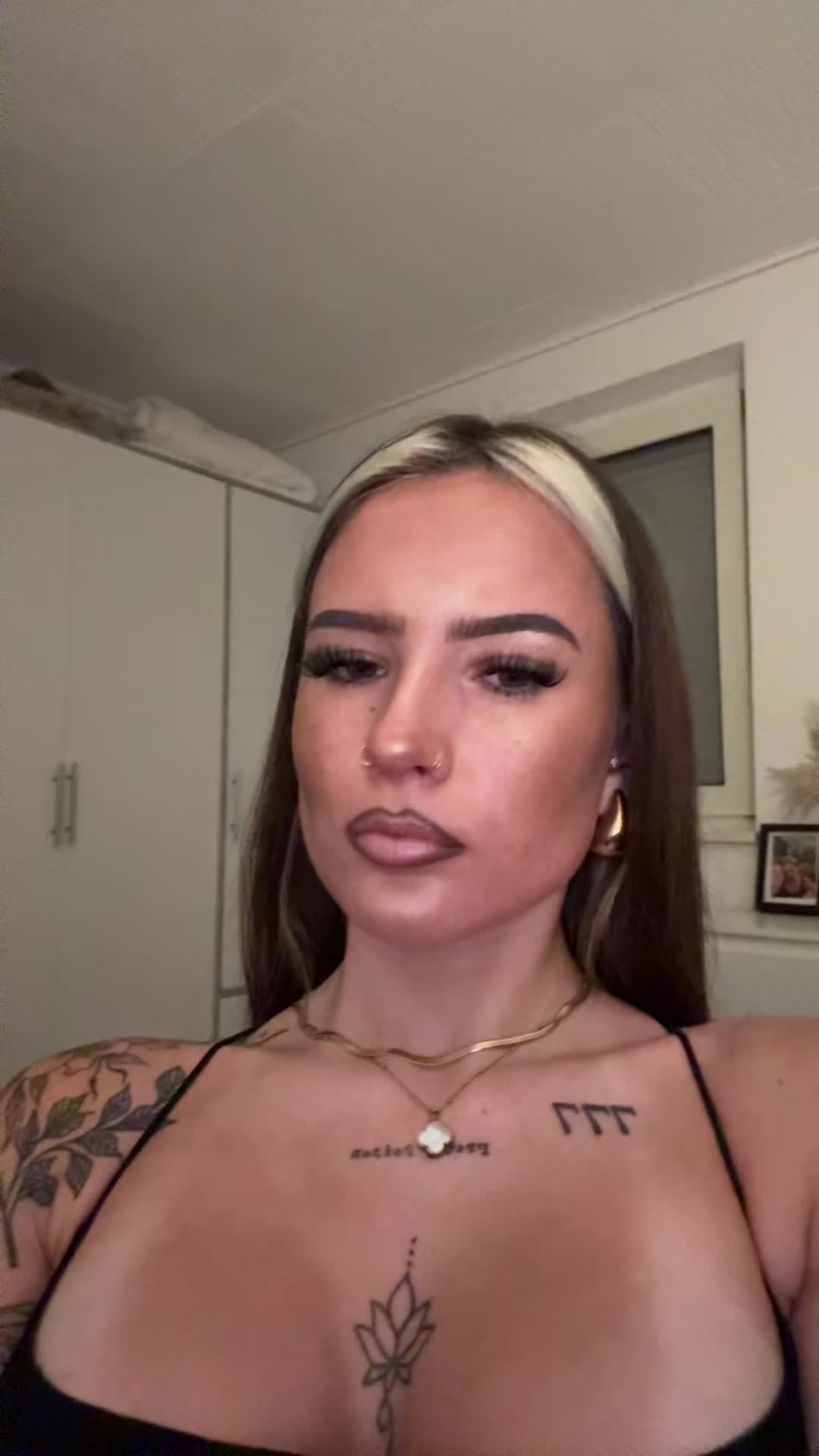 @Amèlie⭐️