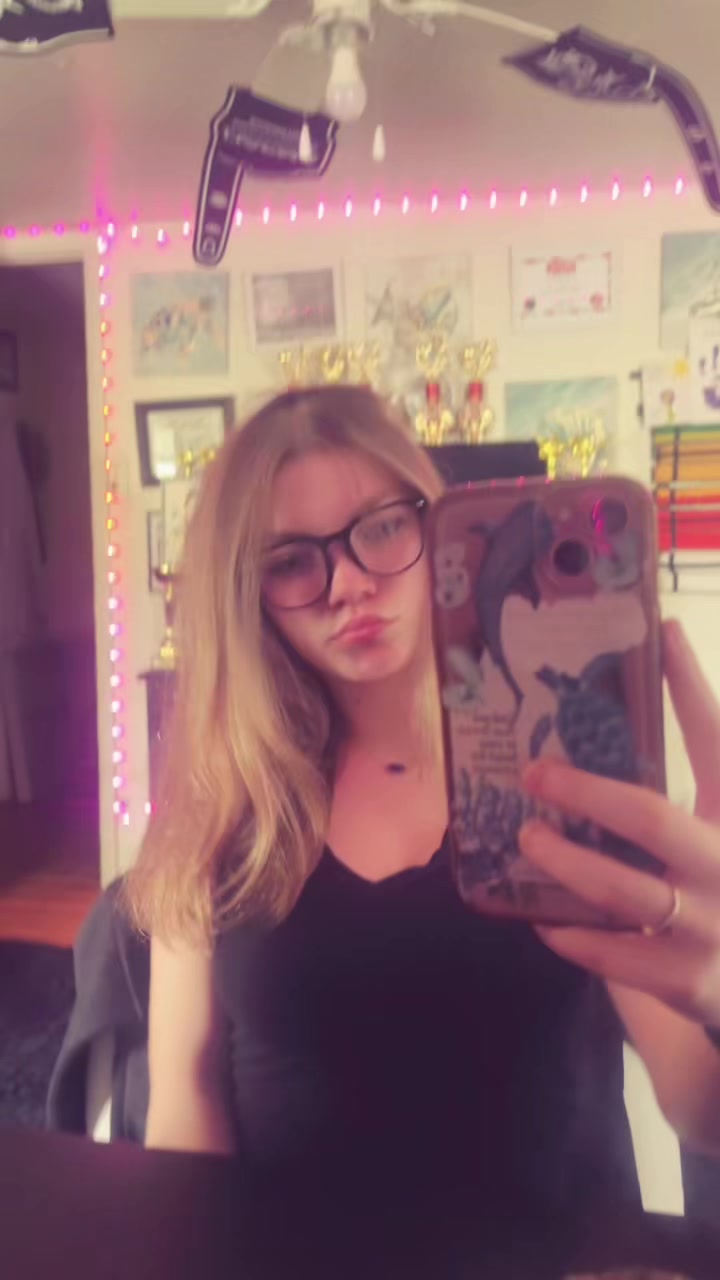 @liv.luvs.you๐